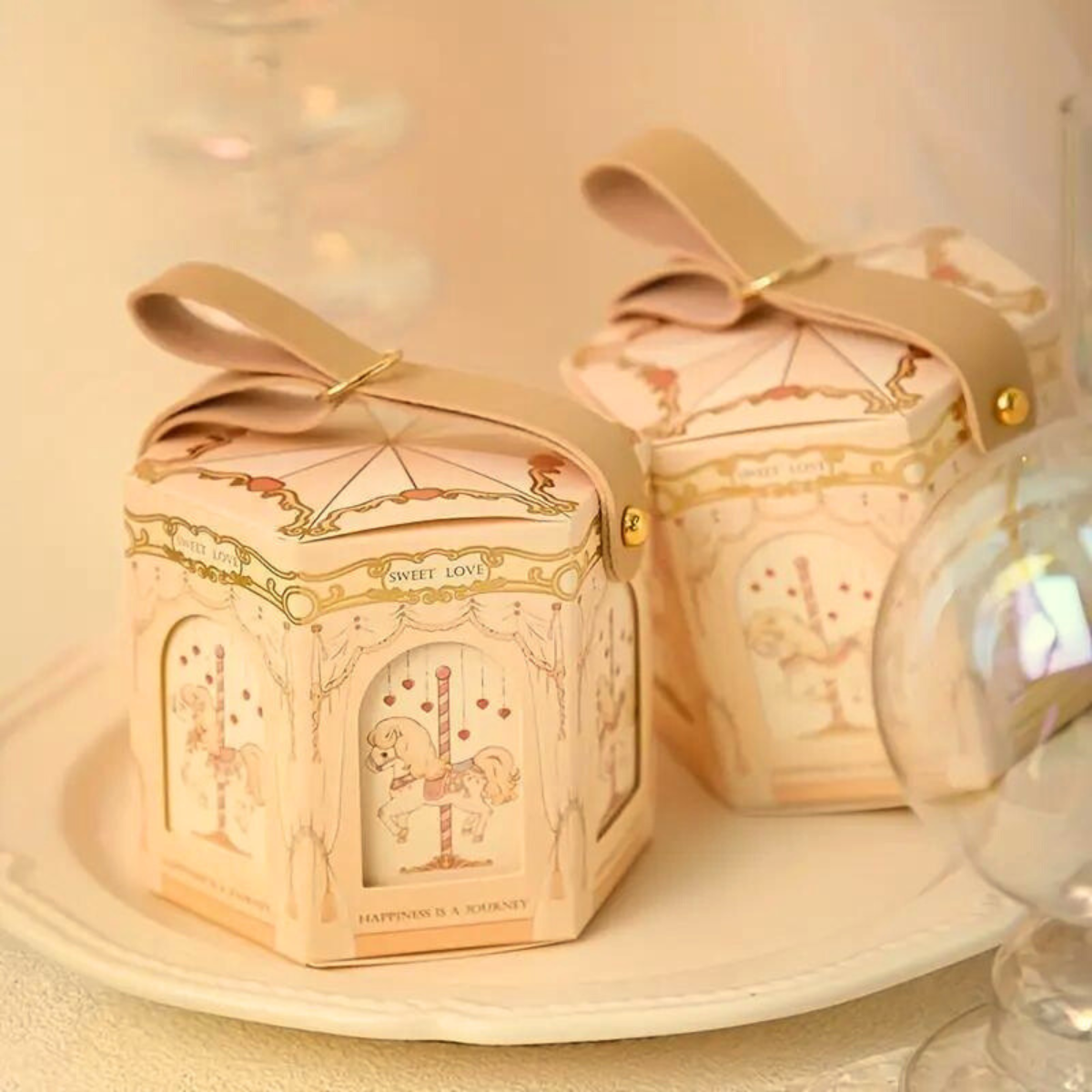 Caja Hexagonal de Dulces, Carrusel Champagne - 10 Piezas