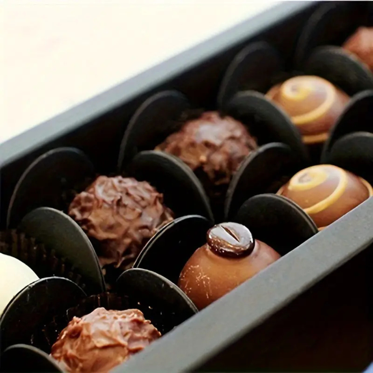 Forros de Papel para Chocolate, 50pz - Negro